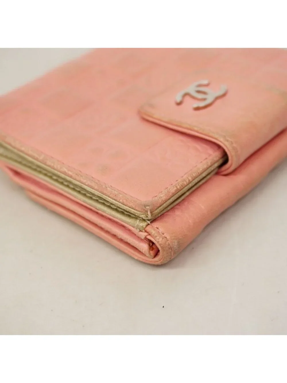 Chanel Wallet Icon Lambskin Pink Silver